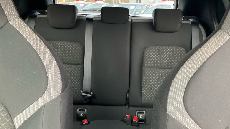 Nissan Juke 1.0 DiG-T 114 N-Connecta 5dr DCT Petrol Hatchback